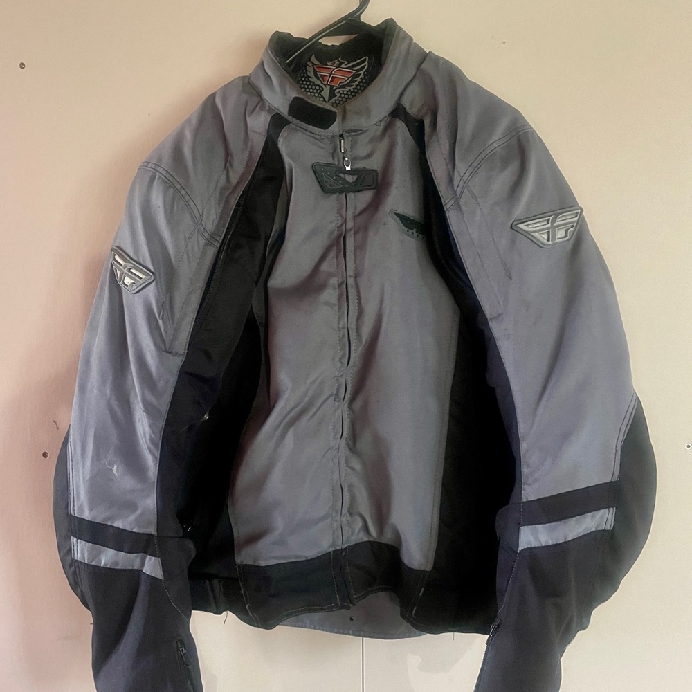 Men's (size large) Gray & Black Performance Motorcycle Jacket